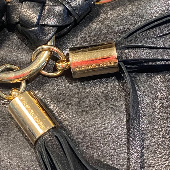 Black leather Michael Kors crossbody bag - Picture 3 of 4